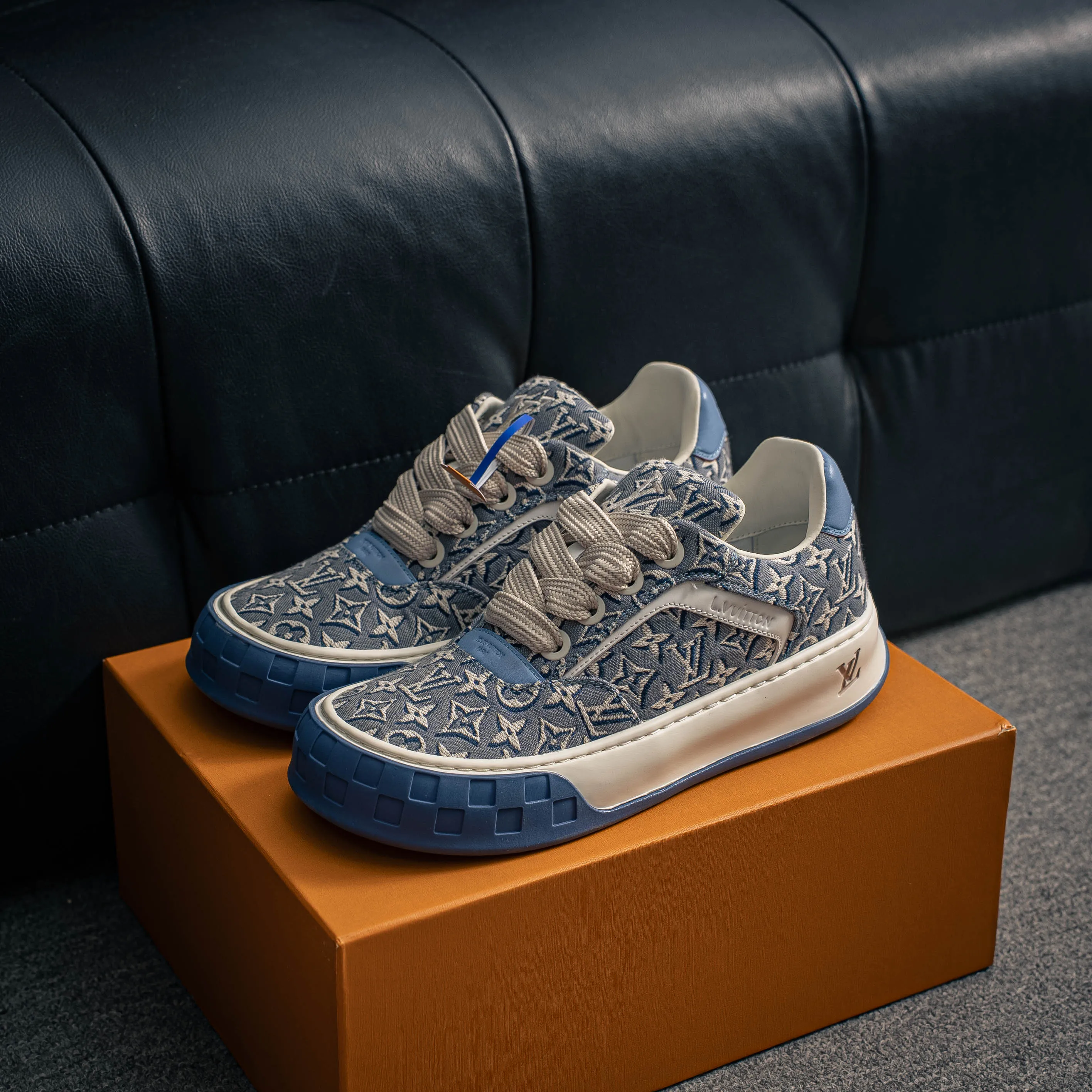 # LV tilted ， Shoes，Sneakers， Shoes，Skate Shoes~~ Sneakers， LV Shoes ， Cushioning TPU Vuitton ，